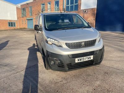 Used Peugeot Expert 2019 Silver Van