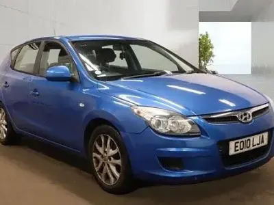 Used Hyundai i30 Comfort 116 HP (85 kW) 2010 Blue Hatchback