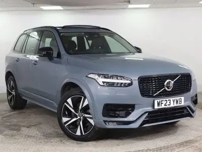 Usado Volvo XC90 Plus 235 CV (172 kW) 2023 Gris SUV