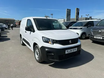 Used Peugeot Partner Premium 131 HP (96 kW) 2024 White MPV