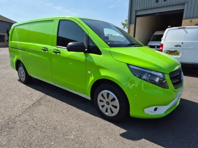 Used Mercedes Vito Progressive 140 HP (102 kW) 2020 White Van