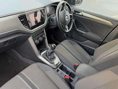 Used VW T-Roc SE 115 HP (84 kW) 2020 Blue SUV