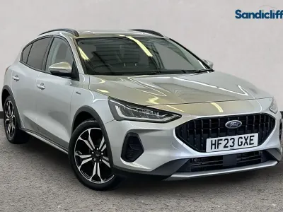 Begagnad Ford Focus Active X 125 HK (91 kW) 2023 Silver Halvkombi