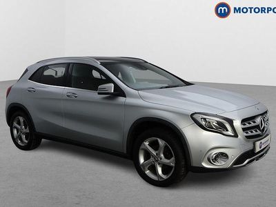 Mercedes GLA220