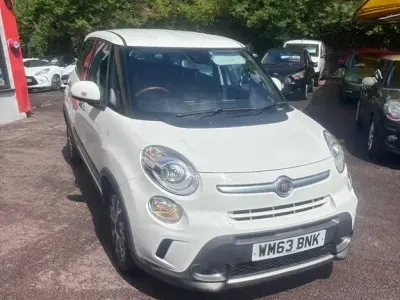 Używany Fiat 500L Trekking 105 KM (77 kW) 2013 Biały Minivan
