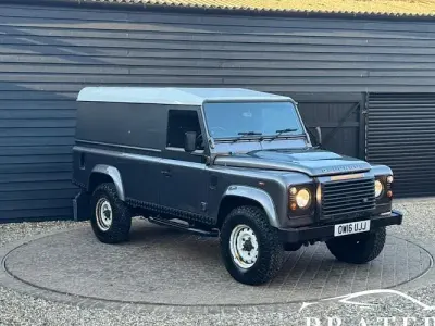 Używany Land Rover Defender 124 KM (91 kW) 2015