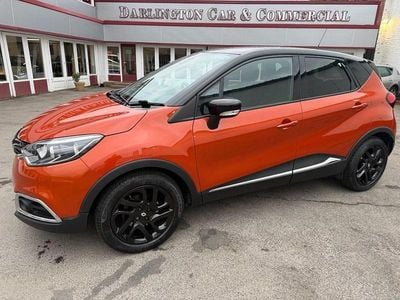 Used Renault Captur Dynamique 90 HP (66 kW) 2015 Orange/black SUV