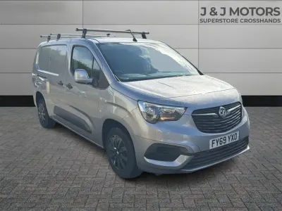 Used Vauxhall Combo Sportive 100 HP (73 kW) 2019 Grey MPV
