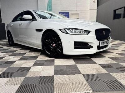 Used Jaguar XE R-Sport 180 HP (132 kW) 2018 White Sedan