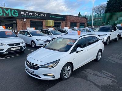 White Used 2019 Vauxhall Astra Design Edition Estate | £3,695 (Good price)