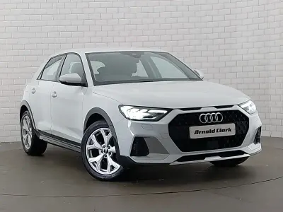 Begagnad Audi A1 Design 116 HK (85 kW) 2021 Vit SUV
