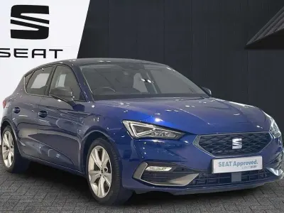 Begagnad Seat Leon FR 110 HK (80 kW) 2021 Blå Halvkombi