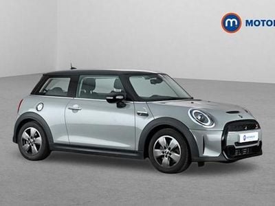 Usado Mini Cooper S Classic 178 HP (130 kW) 2022 Cinzento Citadino