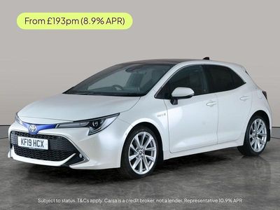 Used Toyota Corolla 122 HP (89 kW) 2019 White Hatchback