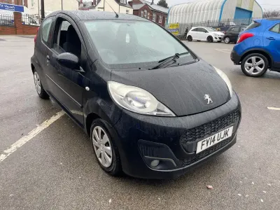 Używany Peugeot 107 Active 68 KM (50 kW) 2014 Czarny Hatchback