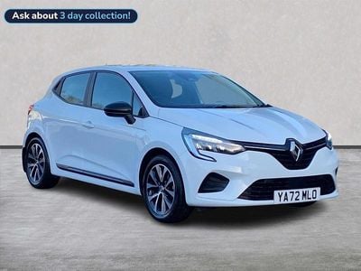 White Used 2023 Renault Clio V Evolution Hatchback | £14,495 (Fair price)