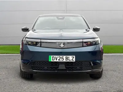 Used Vauxhall Grandland 154 kW (210 HP) 2025 Blue SUV