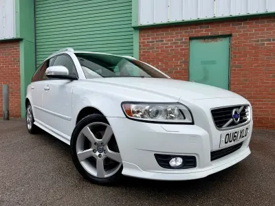 Used Volvo V50 R-Design 147 HP (108 kW) 2011 White Estate
