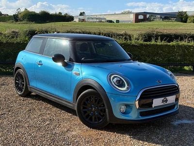 Blue Used 2019 Mini Cooper Classic Hatchback | £11,359 (Good price)
