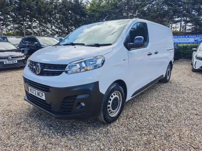Used Vauxhall Vivaro S 100 HP (73 kW) 2023 White MPV