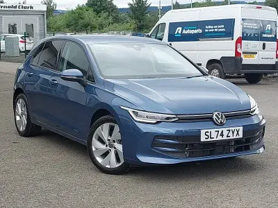Used VW Golf VIII Match 115 HP (84 kW) 2024 Blue Hatchback