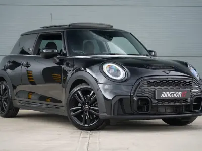 Używany Mini Cooper S Hatch 2024 Czarny Hatchback