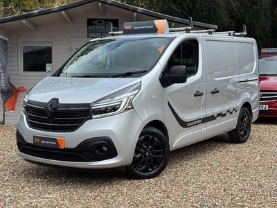 Silver Used 2021 Renault Trafic Black Edition MPV | £15,995 (Fair price)