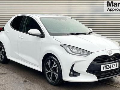 White Used 2024 Toyota Yaris Hybrid Design | £18,295 (Good price)