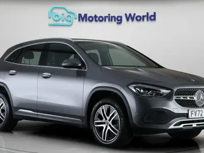 Begagnad Mercedes GLA200 Executive 150 HK (110 kW) 2022 Grå SUV