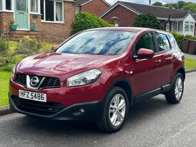 Begagnad Nissan Qashqai Acenta 117 HK (86 kW) 2011 Röd SUV