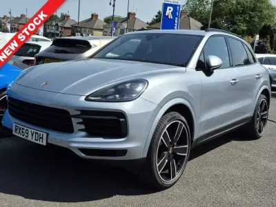 Used Porsche Cayenne 340 HP (250 kW) 2019 Silver SUV