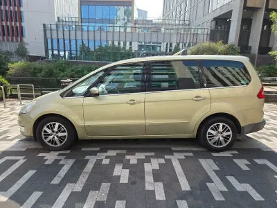 Used Ford Galaxy Ghia 2006 Silver MPV
