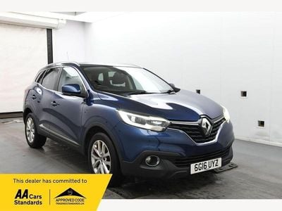 Blue Used 2016 Renault Kadjar Dynamique SUV | £4,775 (Fair price)