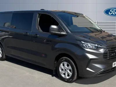 Usado Ford Transit Custom Limited 136 HP (100 kW) 2025 Van