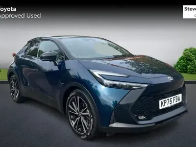 Used Toyota C-HR 140 HP (102 kW) 2025 Blue SUV