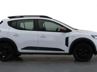 Used Dacia Sandero Extreme 100 HP (73 kW) 2023 White Hatchback