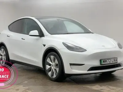 Używany Tesla Model Y 282 kW (384 KM) 2022 Biały SUV
