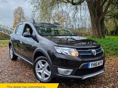 Black Used 2016 Dacia Sandero Lauréate Hatchback | £3,299 (Fair price)