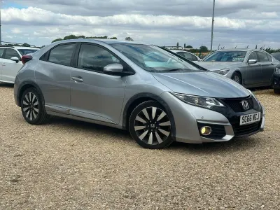 Used Honda Civic SE Plus 2017 Silver Hatchback