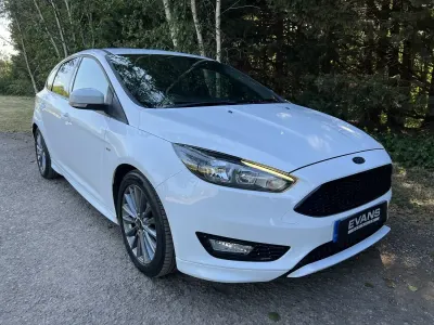 Used Ford Focus ST-Line 140 HP (102 kW) 2018 White Hatchback