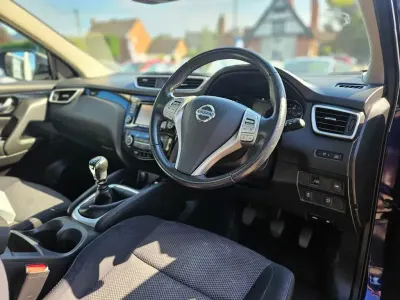 Used Nissan Qashqai N-Connecta 130 HP (95 kW) 2017 Blue SUV