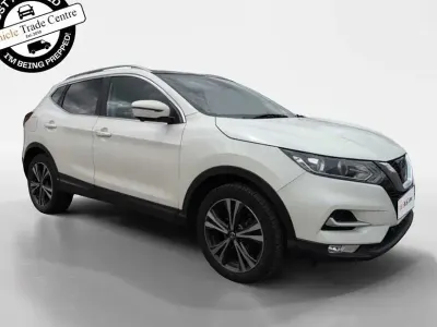 Used Nissan Qashqai N-Connecta 110 HP (80 kW) 2017 White SUV