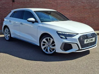 Used Audi A3 e-tron S-Line 204 HP (150 kW) 2021 White Hatchback