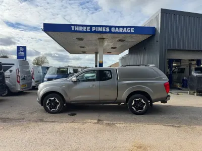 Usado Nissan Navara Acenta 2016 Gris Pickup/Camioneta