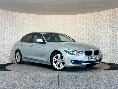Begagnad BMW 320 Efficient Dynamics 2012 Silver Sedan