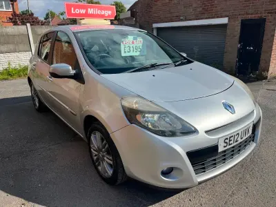 Used Renault Clio Dynamique 2012 Silver Hatchback
