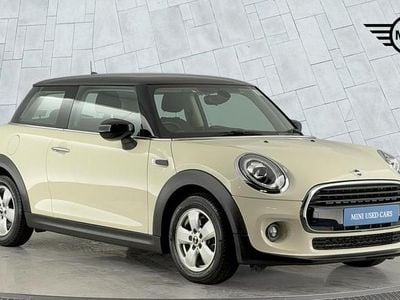 Used Mini Cooper Classic 134 HP (98 kW) 2020 White Hatchback