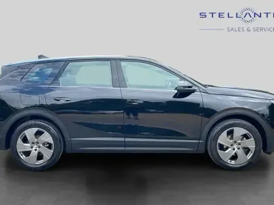 Used Vauxhall Grandland X Design Edition 143 HP (105 kW) 2025 Black SUV