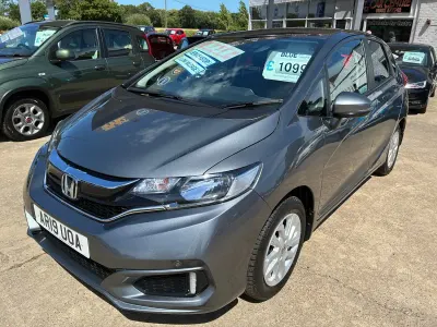 Used Honda Jazz SE 102 HP (75 kW) 2019 Grey Hatchback