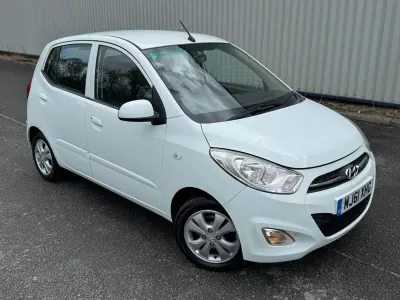 Usado Hyundai i10 Active 85 HP (62 kW) 2011 Branco Citadino